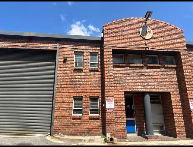 400M² WAREHOUSE TO LET IN LONGDALE